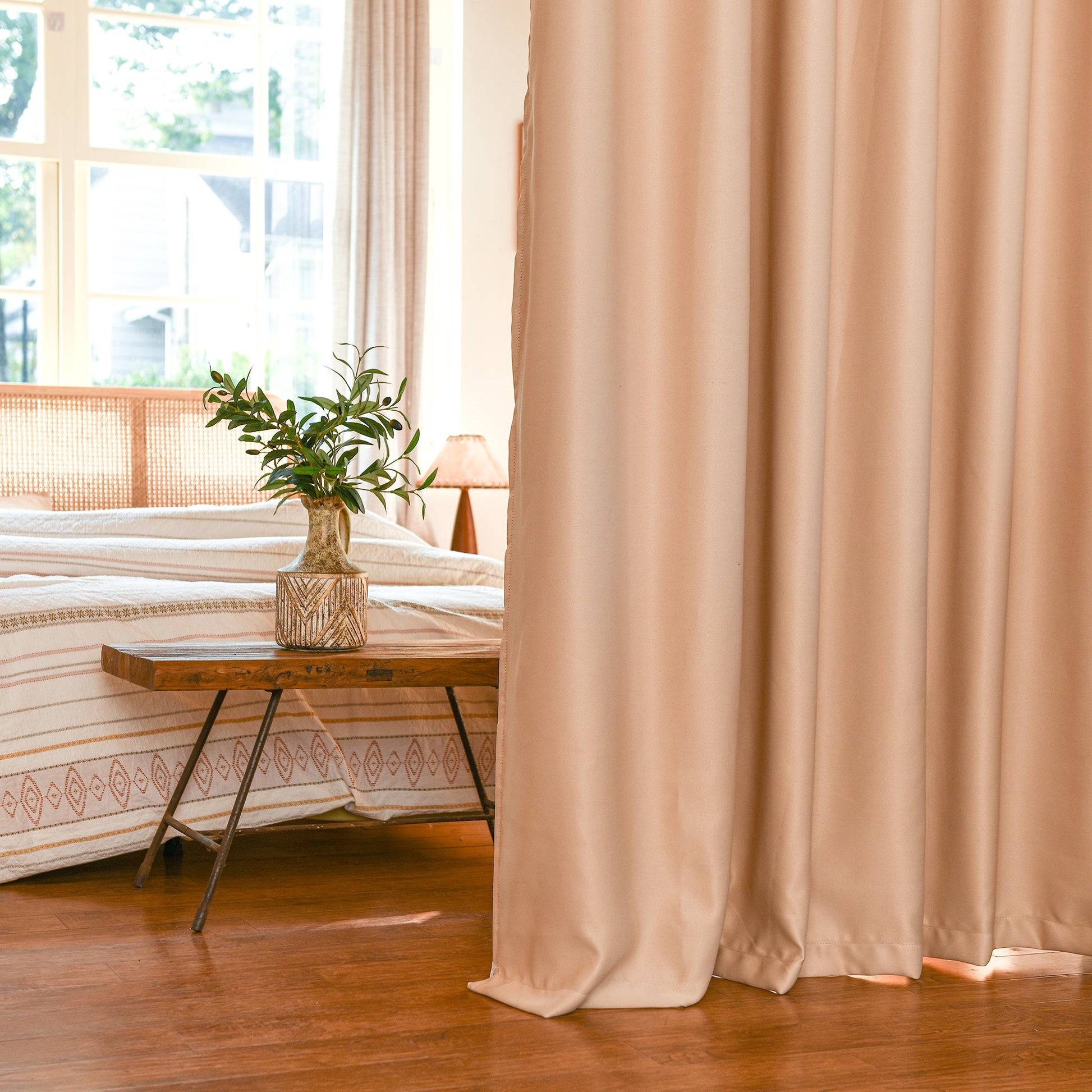 Custom Luxury Silk Fibers Blackout Room Divider Curtains-4